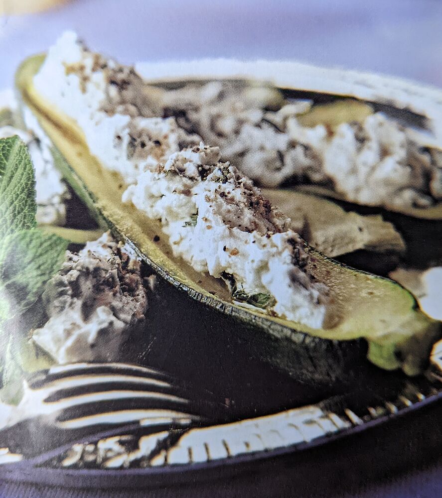 COURGETTES FARCIES AU CHÈVRE ET À LA MENTHE