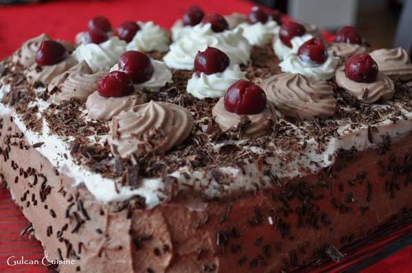 FORET NOIRE AU BROWNIE CHOCOLAT