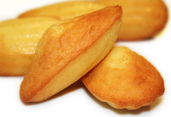 MADELEINES AUX AMANDES