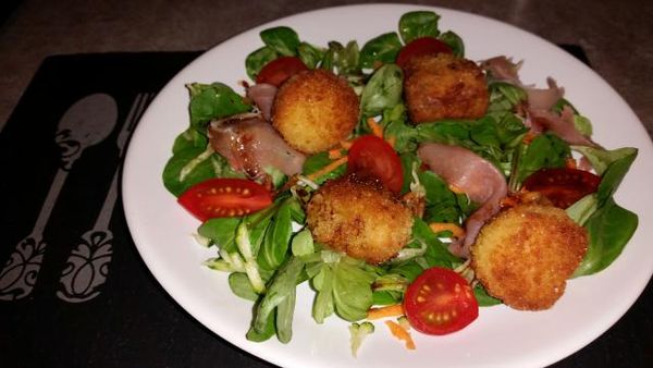 SALADE MOZZARELLA PANÉE